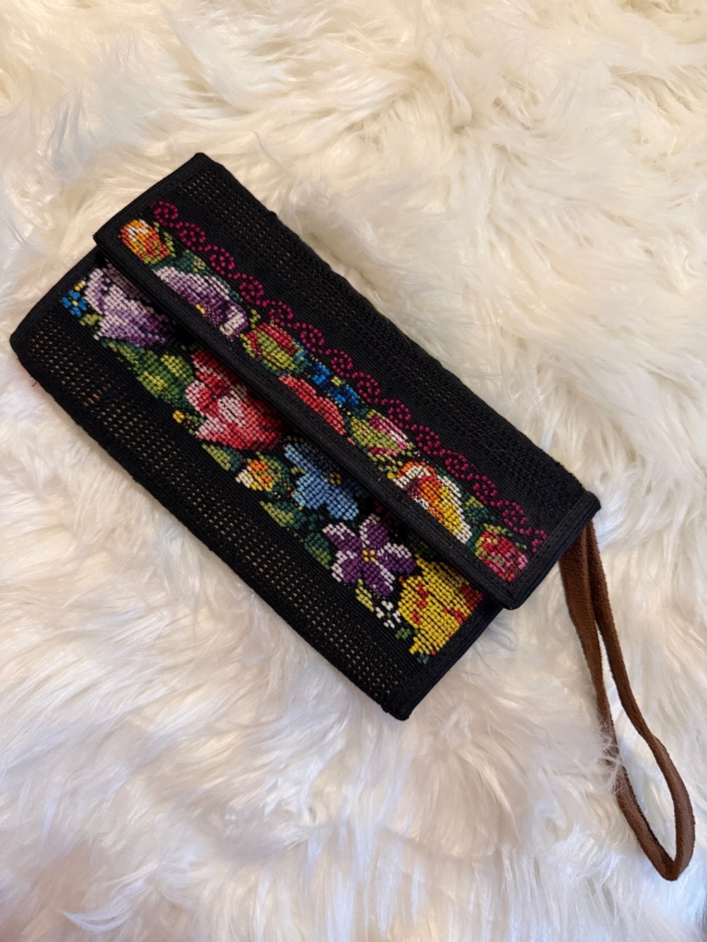 Black Floral Embroidered Wristlet Clutch